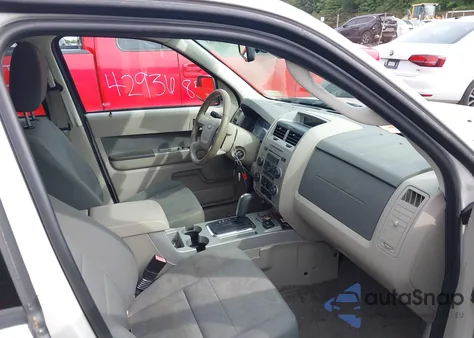 2010 Ford Escape Hybrid z USA, uszkodzony, nr VIN 1FMCU4K33AKA81416